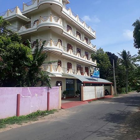 Hotel Blue Whale Jaffna Eksteriør billede