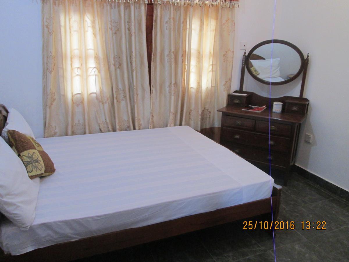 Hotel Blue Whale Jaffna Eksteriør billede