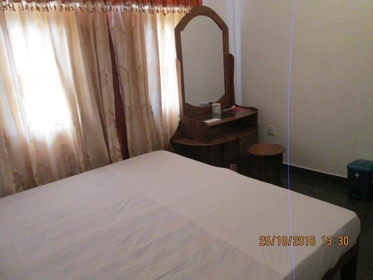 Hotel Blue Whale Jaffna Eksteriør billede