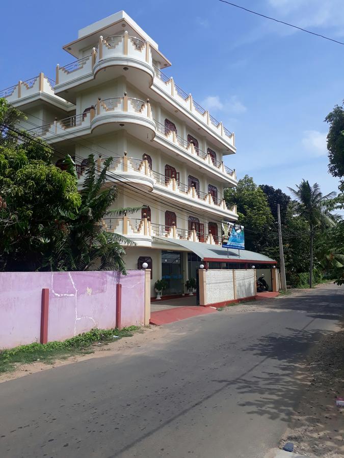 Hotel Blue Whale Jaffna Eksteriør billede