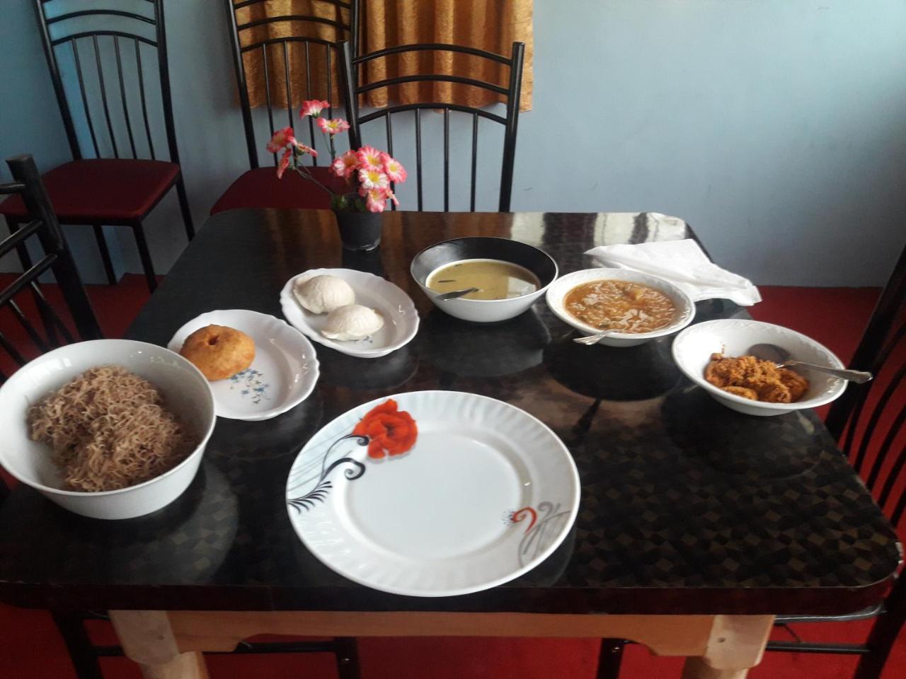 Hotel Blue Whale Jaffna Eksteriør billede