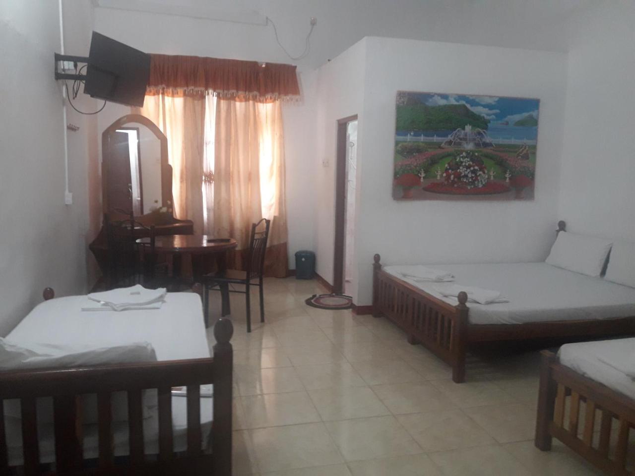 Hotel Blue Whale Jaffna Eksteriør billede