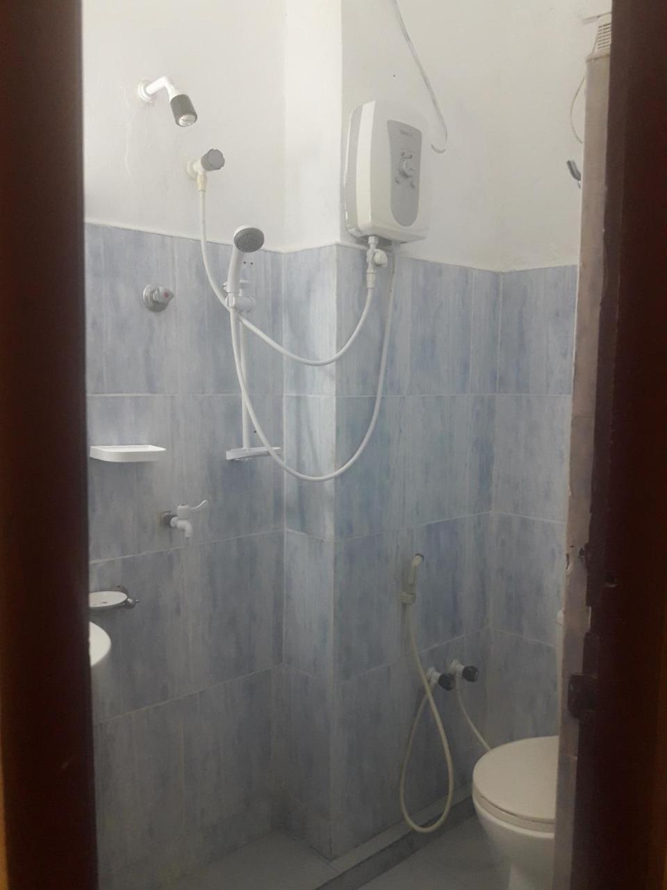 Hotel Blue Whale Jaffna Eksteriør billede