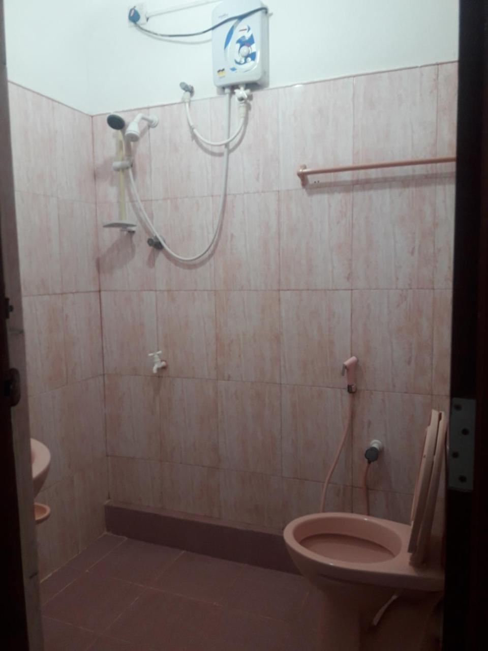 Hotel Blue Whale Jaffna Eksteriør billede