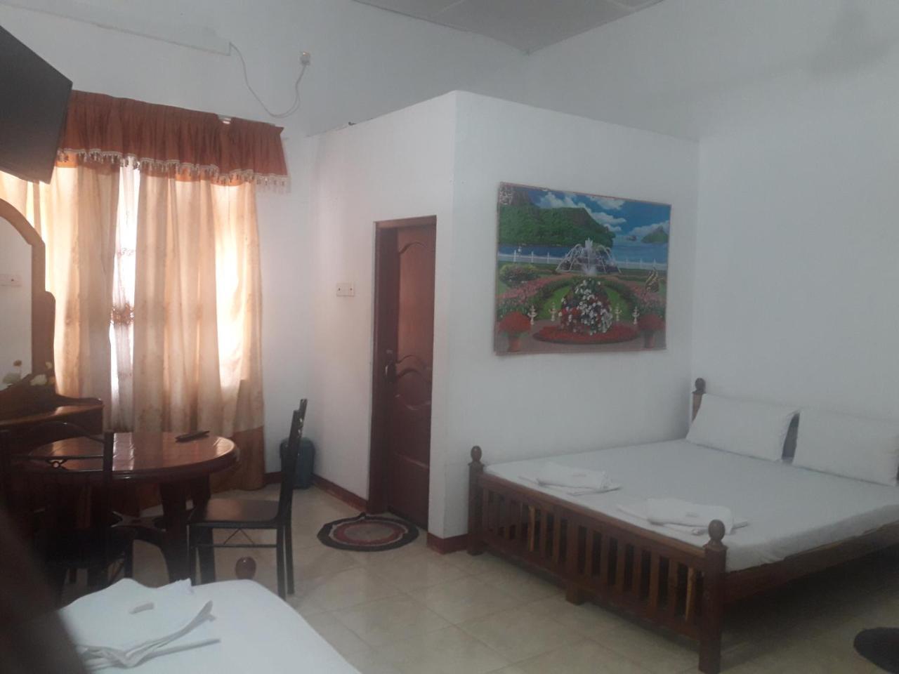 Hotel Blue Whale Jaffna Eksteriør billede
