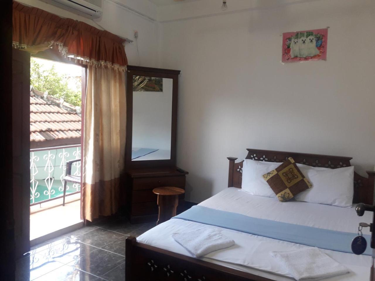 Hotel Blue Whale Jaffna Eksteriør billede