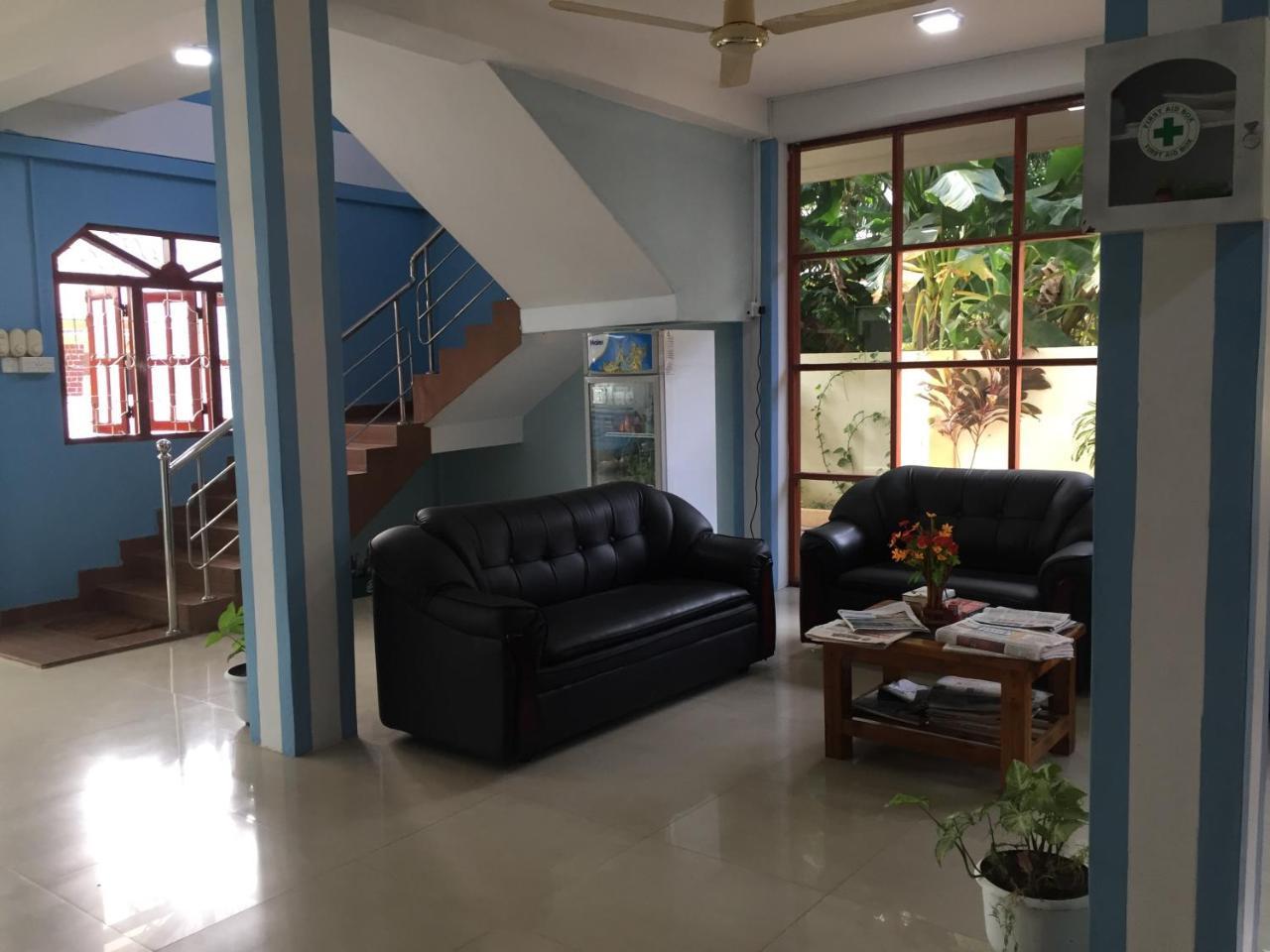 Hotel Blue Whale Jaffna Eksteriør billede